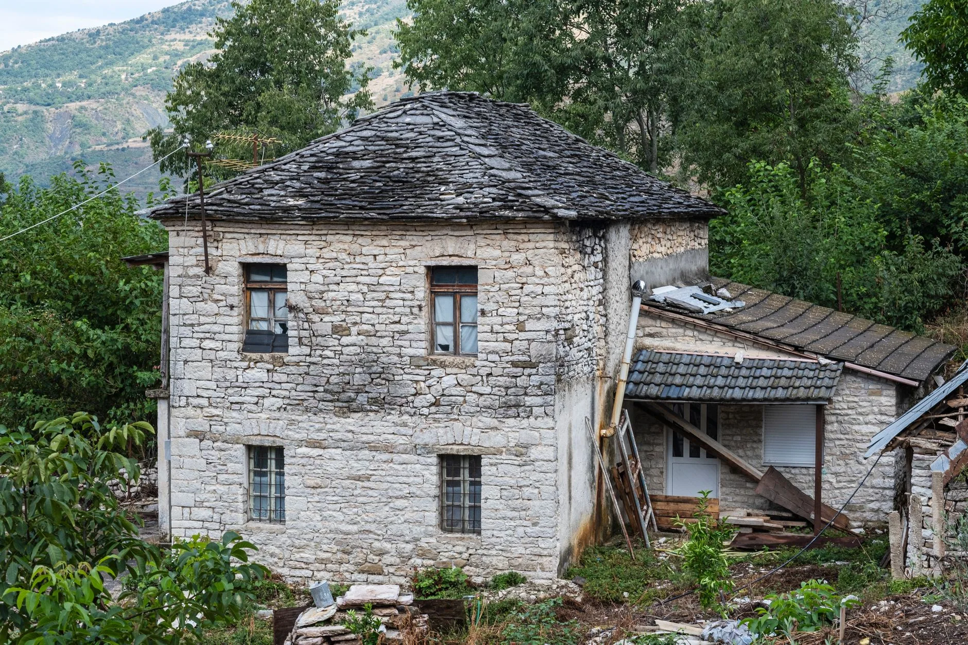 ️ Les quartiers où dormir à Gjirokastër