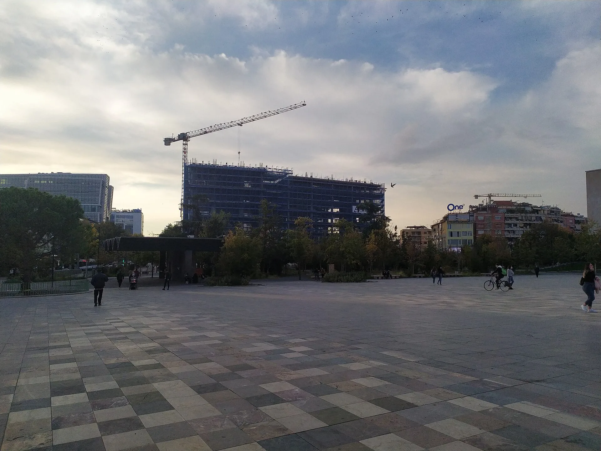 ️ La place Skanderbeg : le coeur de Tirana