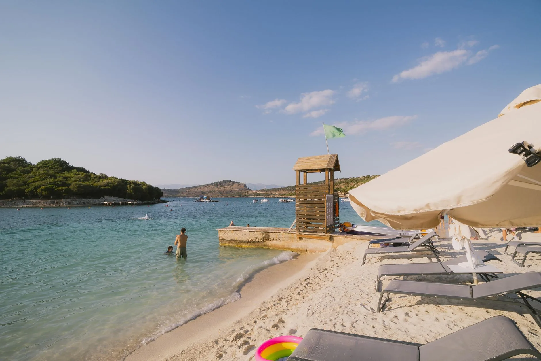 ️ Ksamil — la plage des Caraïbes albanaises