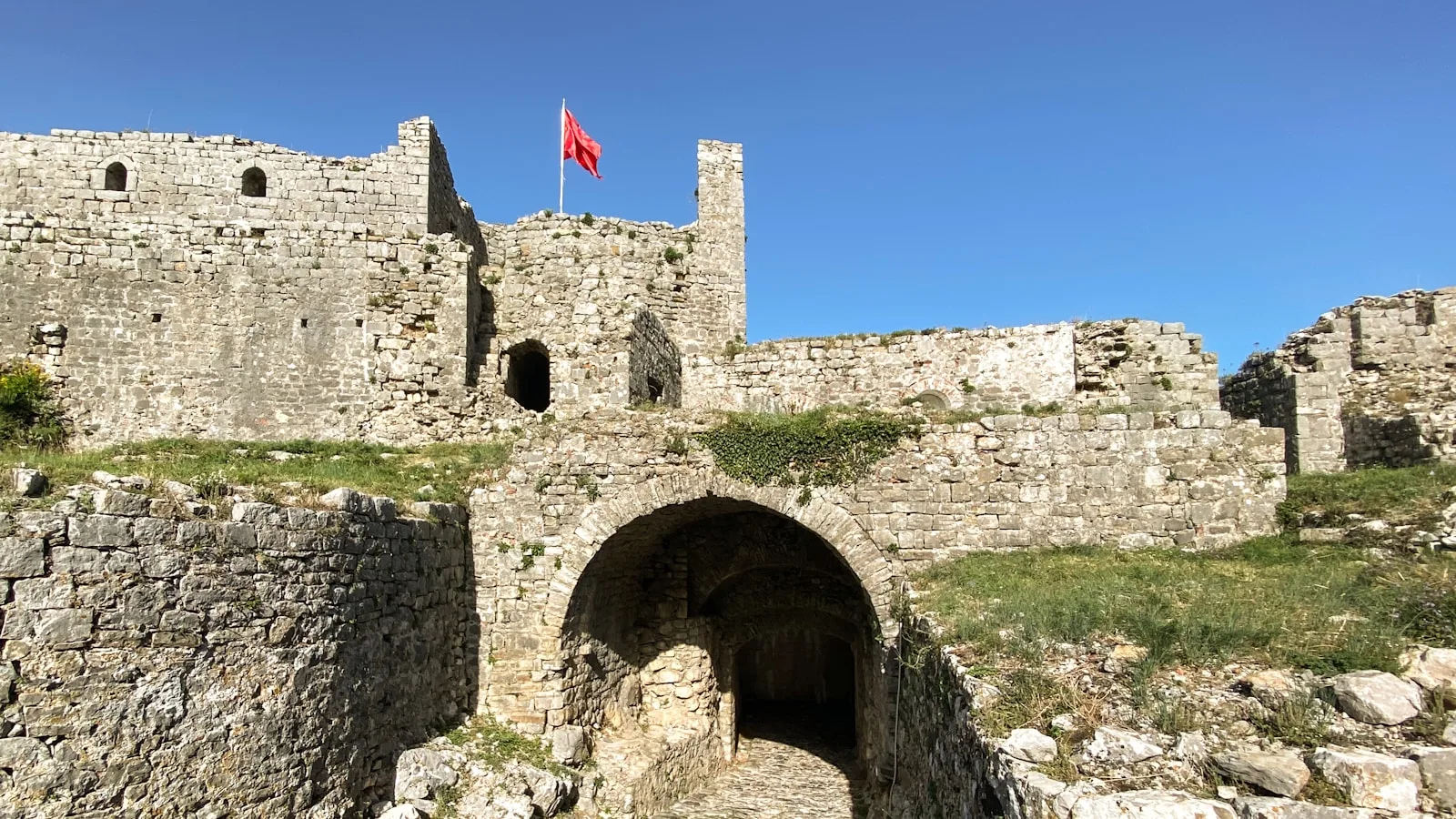 Le château de Rozafa : 2 400 ans d'histoire sur un rocher